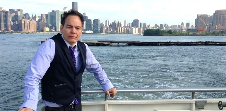 Hey Max Keiser, Who’s the bigger con?