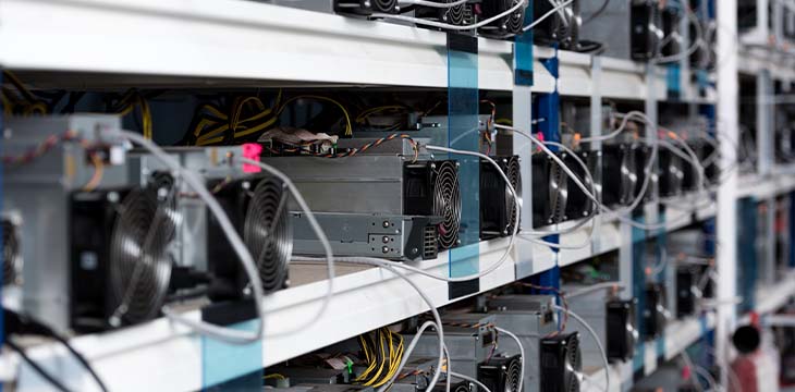 Close-up shot of power supply units at ethereum mining farm — Photo