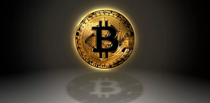 Bitcoin gold crypto coin symbol icon with shadow, 3D illustration